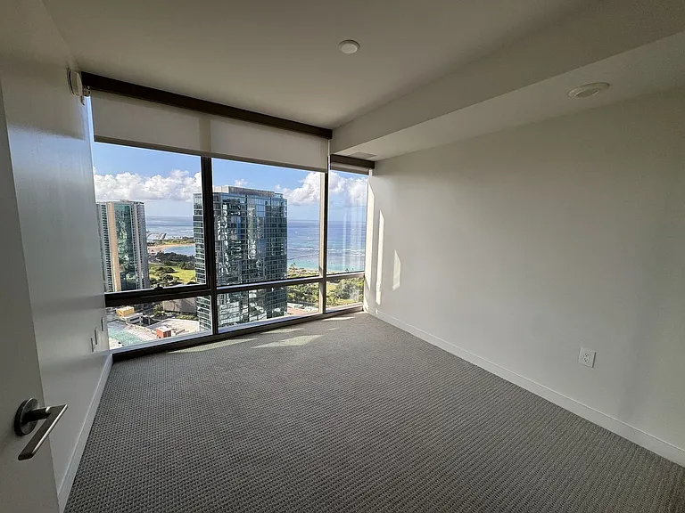 1001 Queen St #3704 — Photo 29
