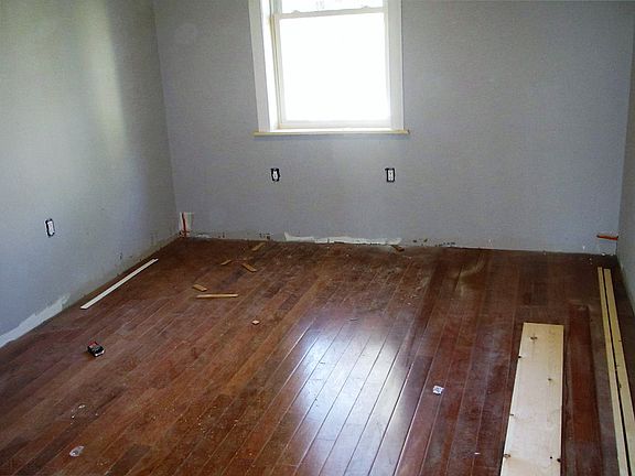 5th image of 197-07 Hollis Ave