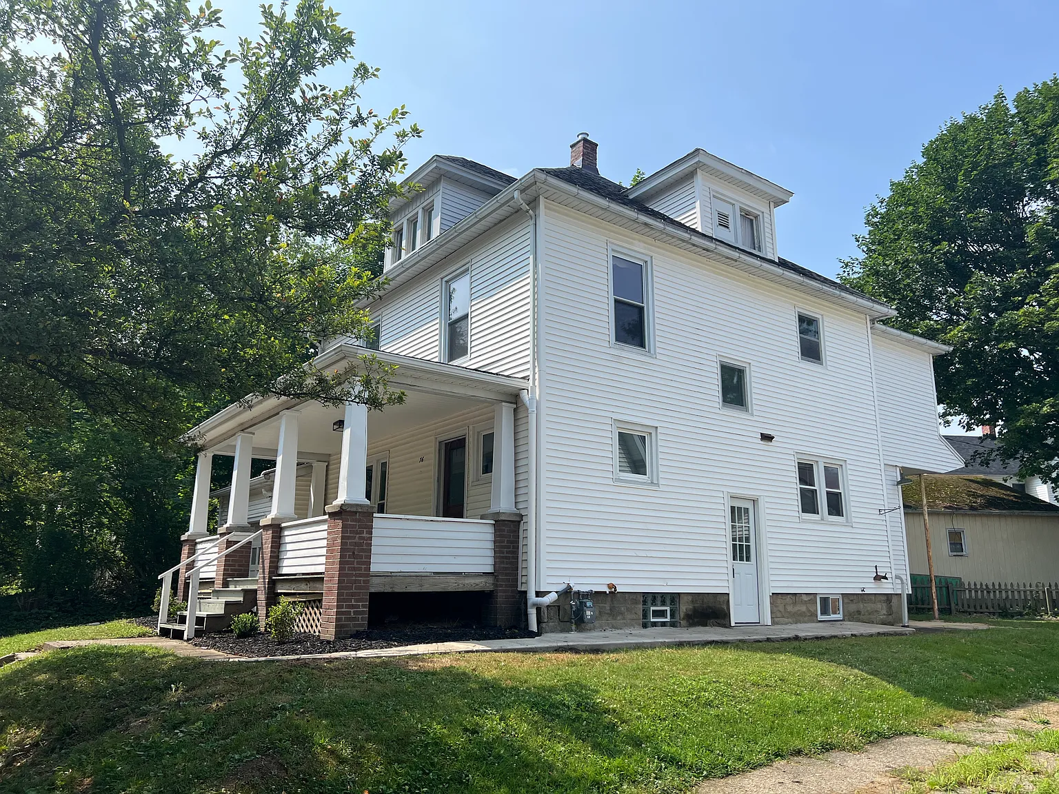 4 bed, 1736 sqft, $1,250 — Photo 3