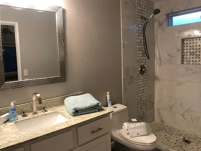 833 E Marconi Ave — Photo 15
