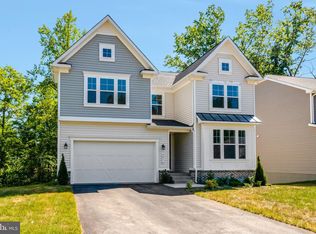 2861 White Tail Dr, Locust Grove, VA 22508