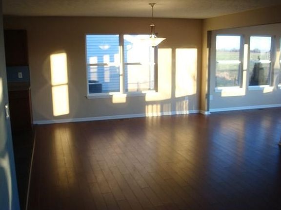 3rd image of 8123 Harshaw Dr
