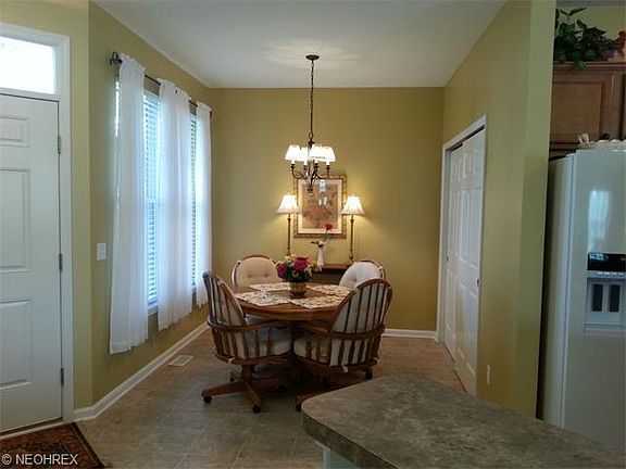 5th image of 33286 Waterview Ct