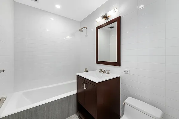 Rented by Level Group | media 17