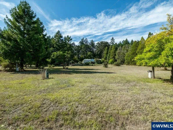 6390 NW Sumac Dr, Corvallis, OR 97330
