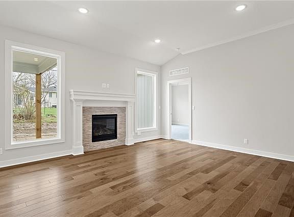 4th image of 8701 N Allenton Ave