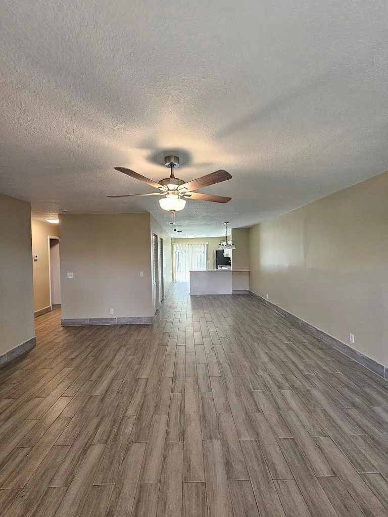 3 bed, 1312 sqft, $2,400 — Photo 1