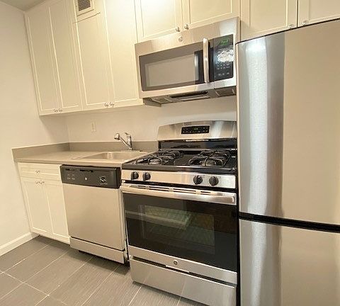 4th image of 25 W 132nd St APT 1M