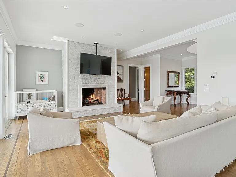 21 Beech St — Photo 8