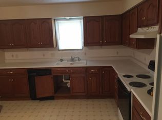 1225 N 66th St, Omaha, NE 68132