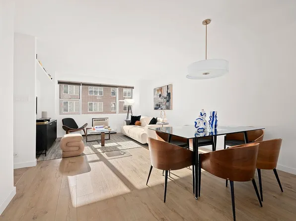 79 W 12th St #6BC, Manhattan, NY 10011