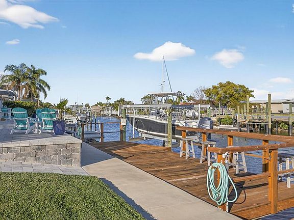 4th image of 4952 Marlin Dr