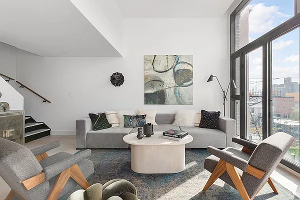 Sold by Compass | media 17