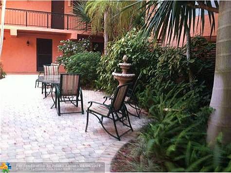 4th image of 640 Tennis Club Dr APT 109
