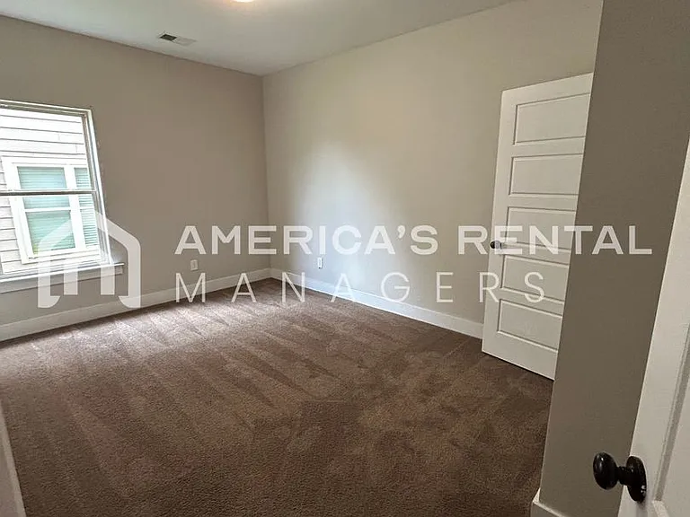 229 Union Station Dr — Photo 18