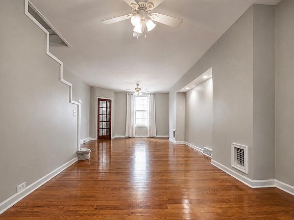 5th image of 2643 Emerald St
