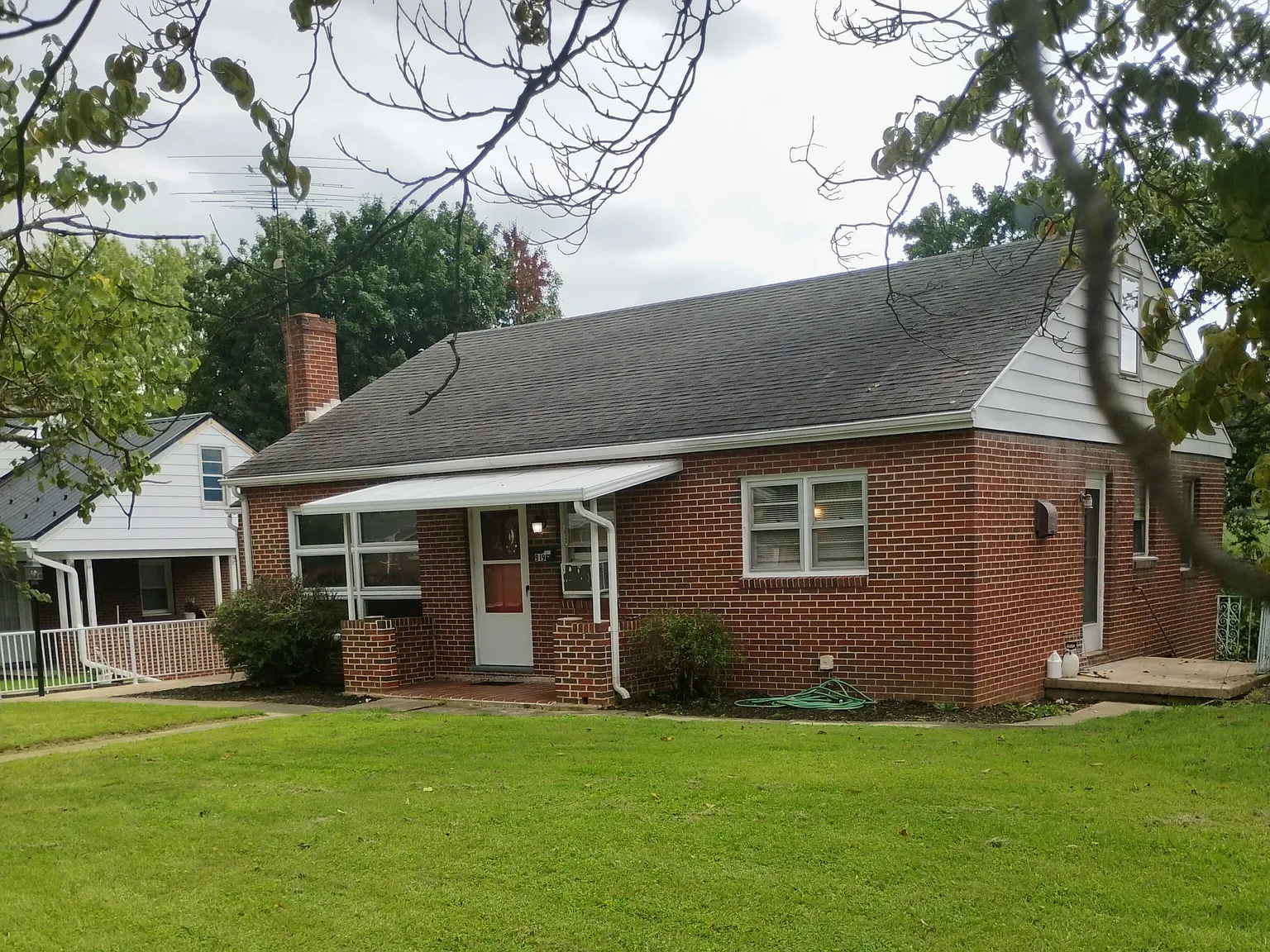 2 bed, 1050 sqft, $1,475 — Photo 2