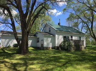 9250 Lee Lake Rd, Pound, WI 54161