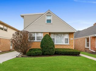 4055 Ruby St, Schiller Park, IL 60176