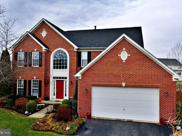 183 Pebble Beach Dr, Charles Town, WV 25414