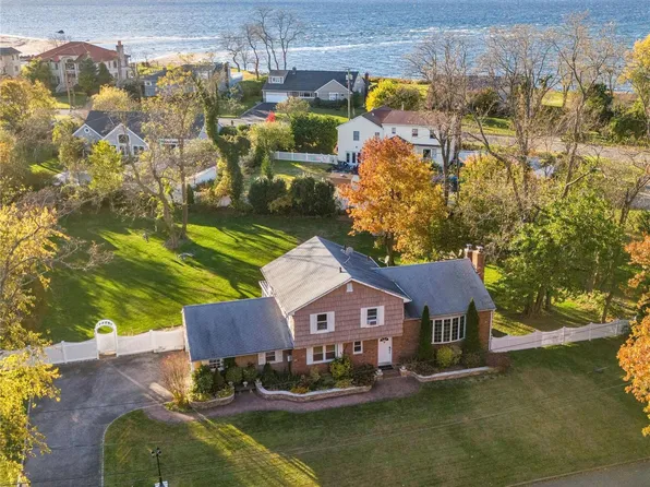 5 Shell Drive, Glen Cove, NY 11542