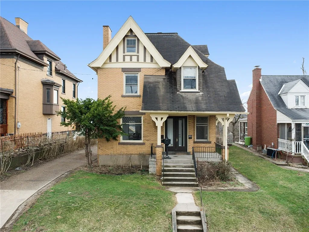 219 Bon Air Ave photo 1