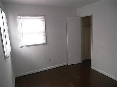 5th image of 251 N Cherrywood Ave
