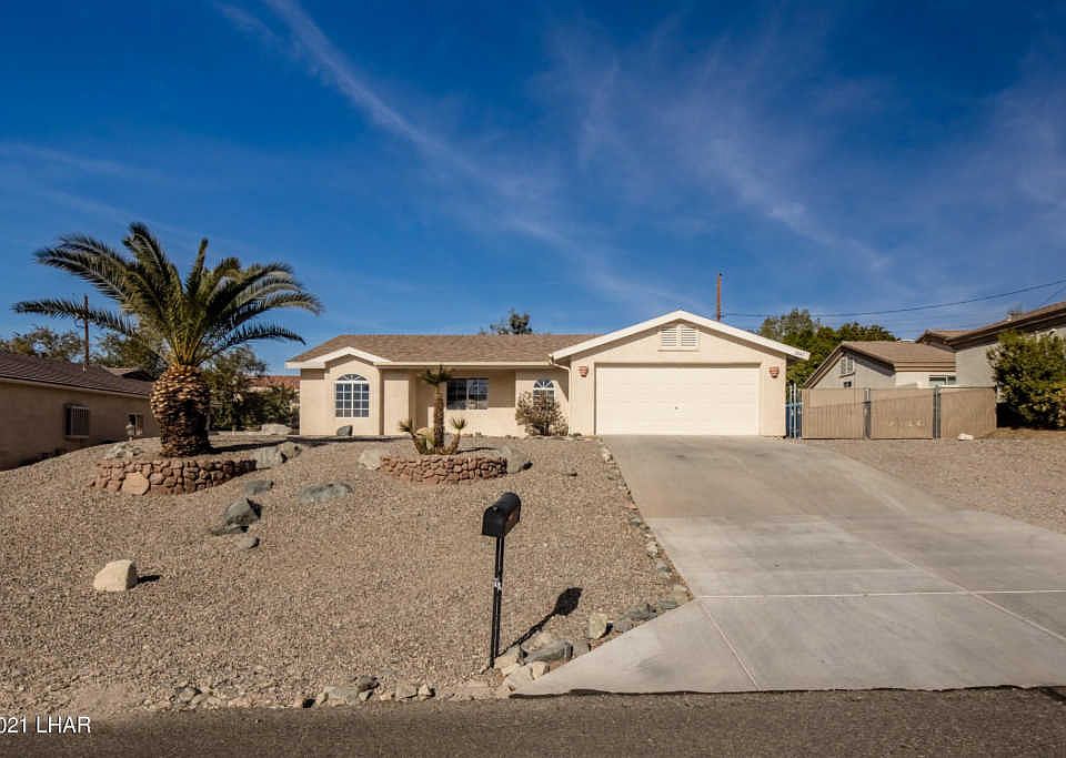1st image of 3245 Fan Palm Dr