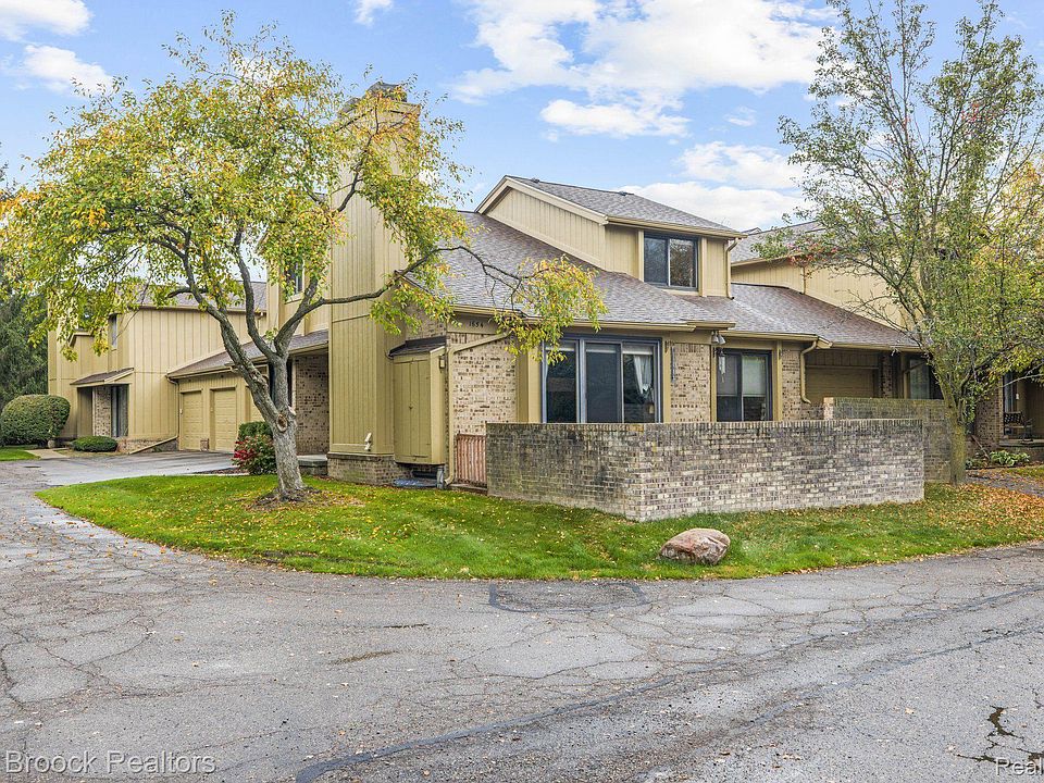 1st image of 1654 S Hill Cir