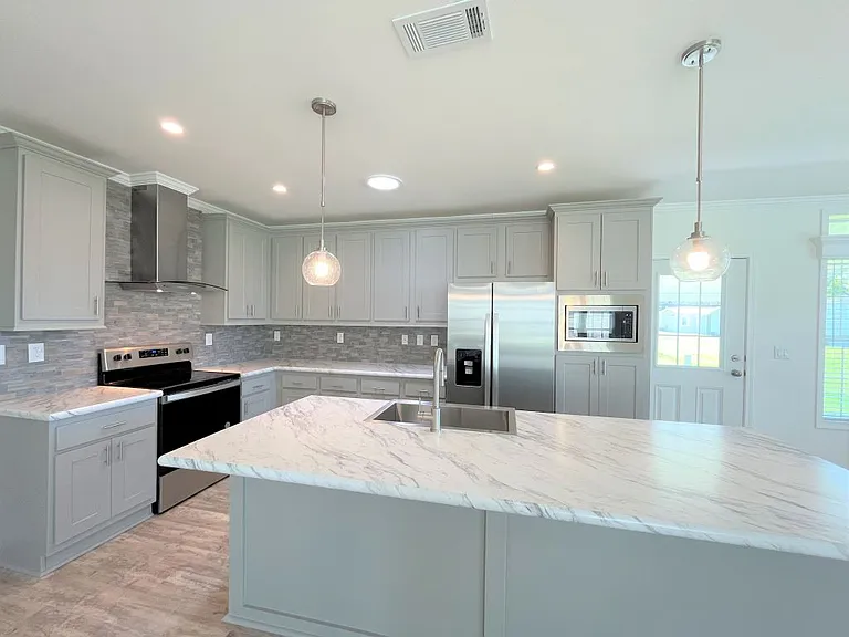 5610 Woodford St #5610E — Photo 12