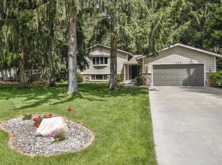 1286 Kenilworth Ct, Woodbury, MN 55125