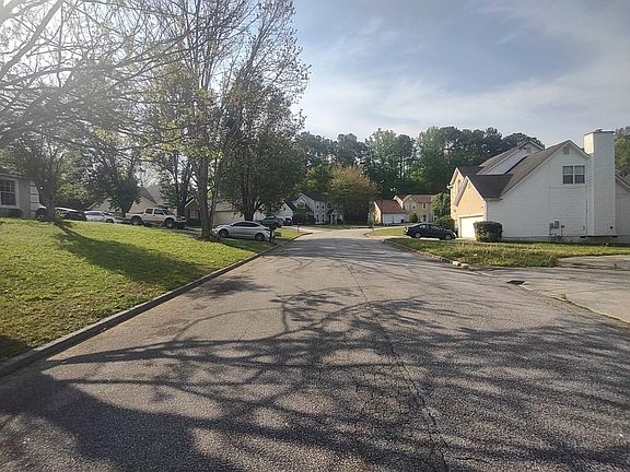5th image of 1240 Huntington Place Cir