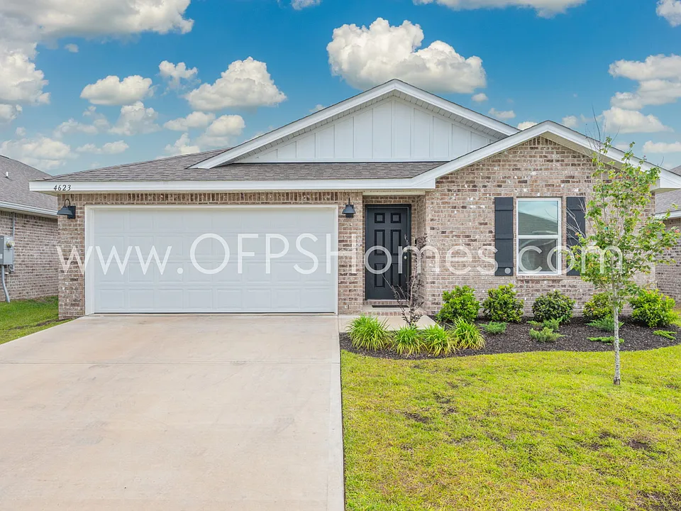 4623 Naval Ct