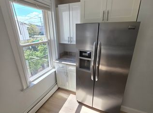  87 Ruggles St 1stflr 3b/1b Renovated Newpaint Newfloors Nopets, Providence, RI 02908