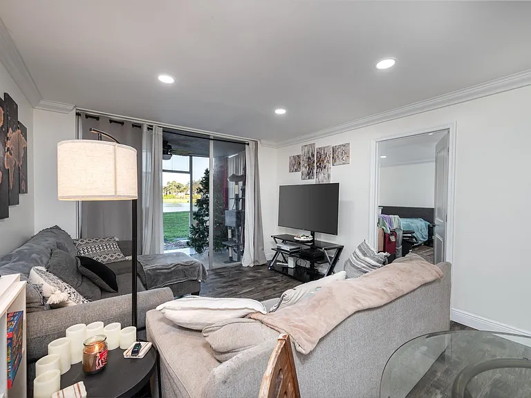 9430 Poinciana Pl #110 — Photo 6