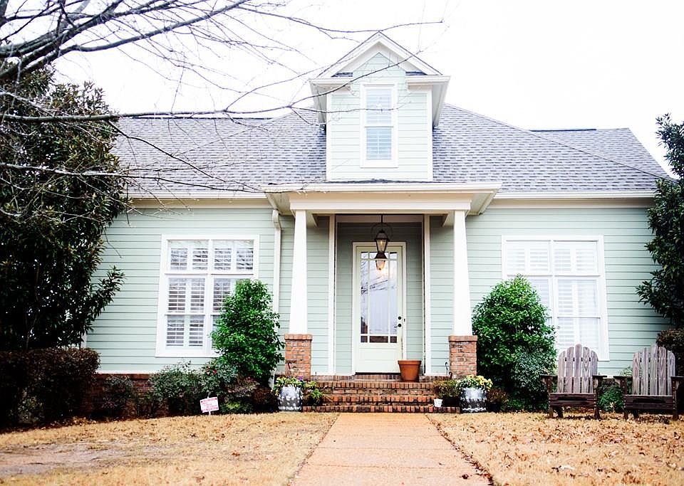 1st image of 420 Northpointe Lake Dr