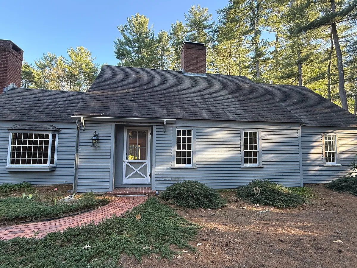 Building Photo - 14 King Philip Trl