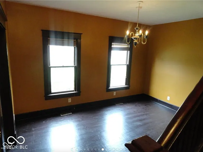 1841 N Talbott St — Photo 14