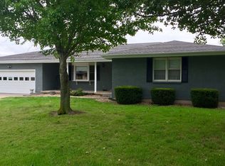 1204 Cherry Ln, Macon, MO 63552
