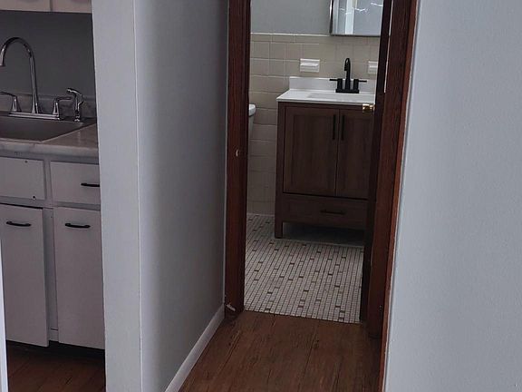 4th image of 3112 Minnehaha Ave APT 303