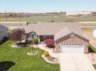 404 Eisenhower Blvd, Troy, IL 62294