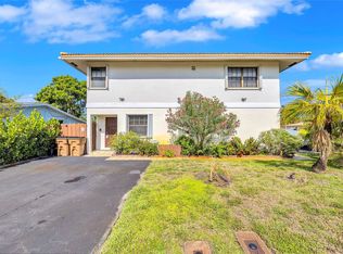 711 SE 3rd St, Deerfield Beach, FL 33441
