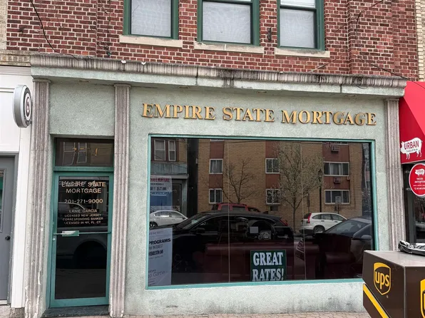 3504 Park Avenue image 1 of 4