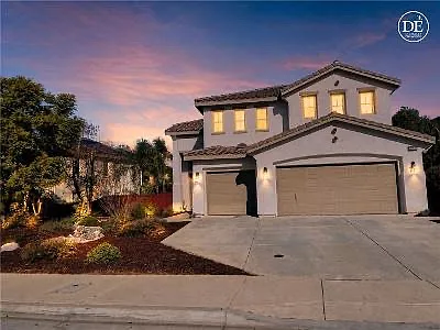 5 bed, 3111 sqft, $3,990 — Photo 2
