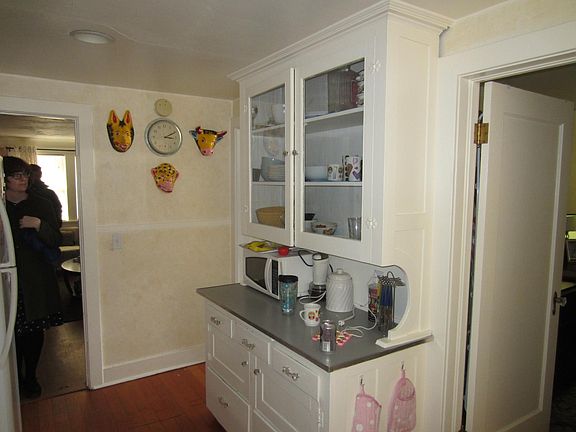 5th image of 340 S Grand Ave #3