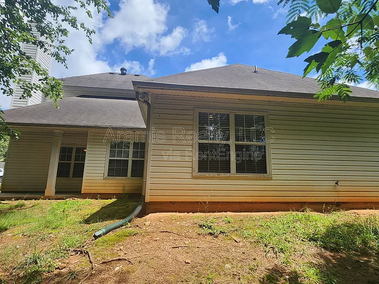 207 Kendrick Estates Dr — Photo 18