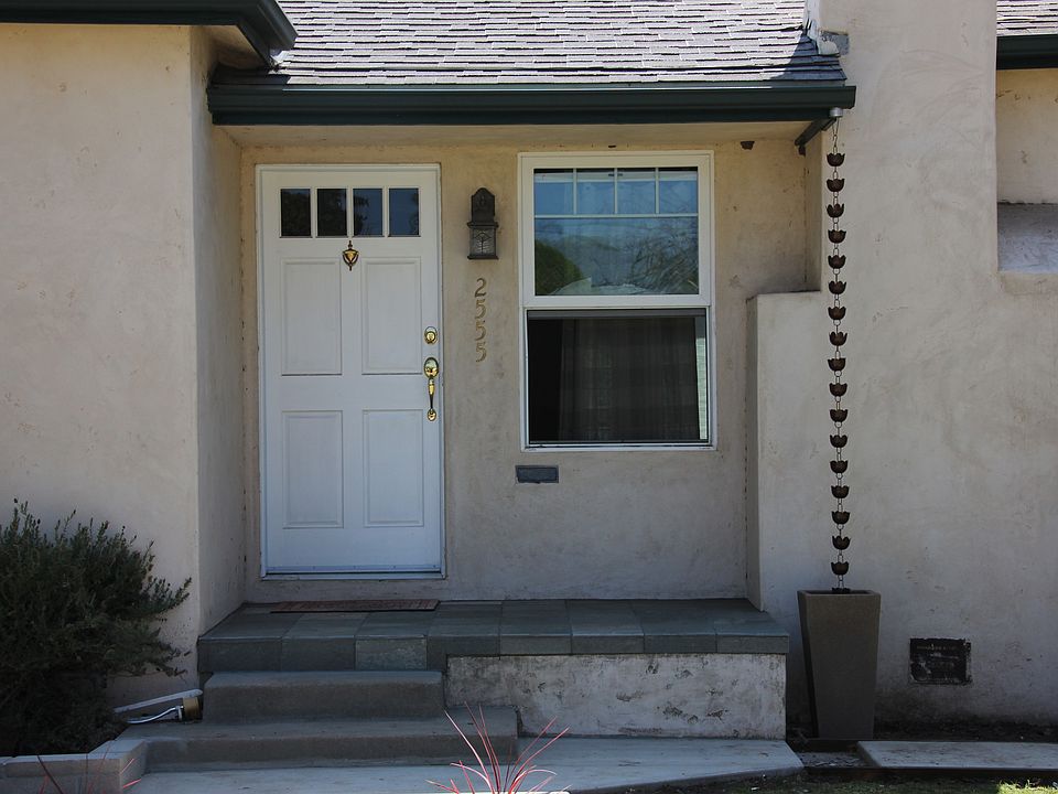 2_Front Door