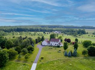 137 E Shr N, Grand Isle, VT 05458