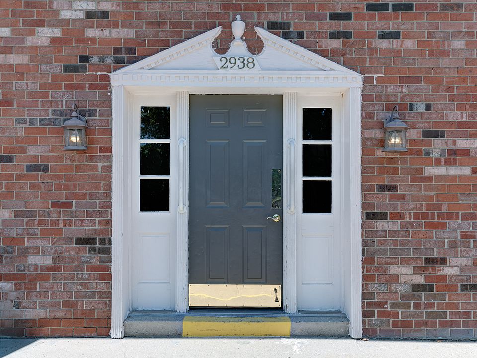 1st image of 2938 Lake Shore Dr Unit E