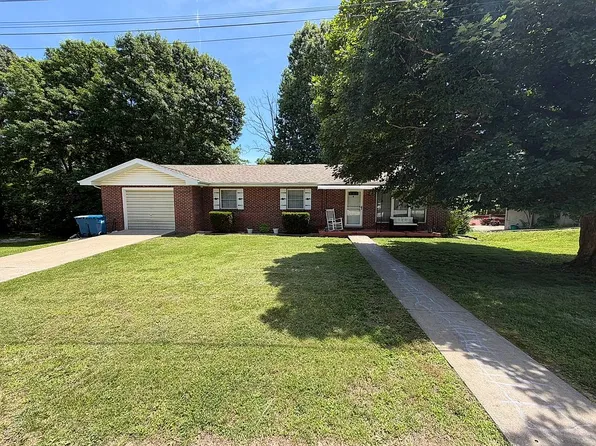 330 Redwing Dr, Jefferson City, MO 65101